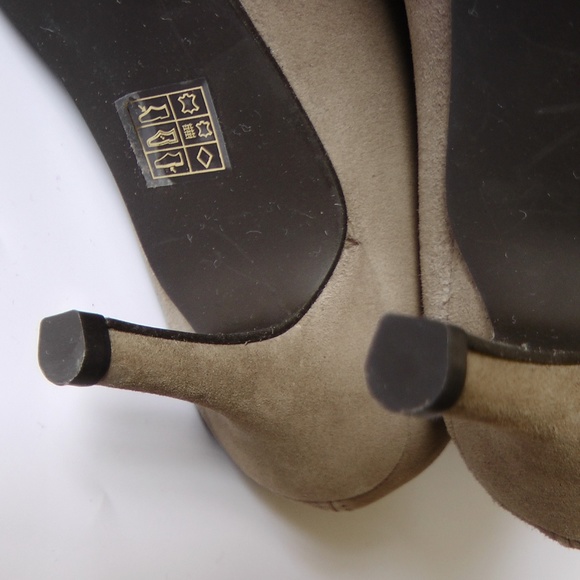 New Stuart Weitzman Over the Knee Tiemodel Heeled Boot - for Fall & Night Out - Picture 13 of 14